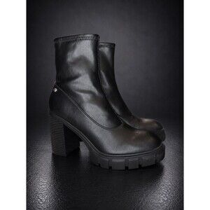 GUESS Black Chunky Lug Sole Side Zip Ankle Boots Size 9M EUC